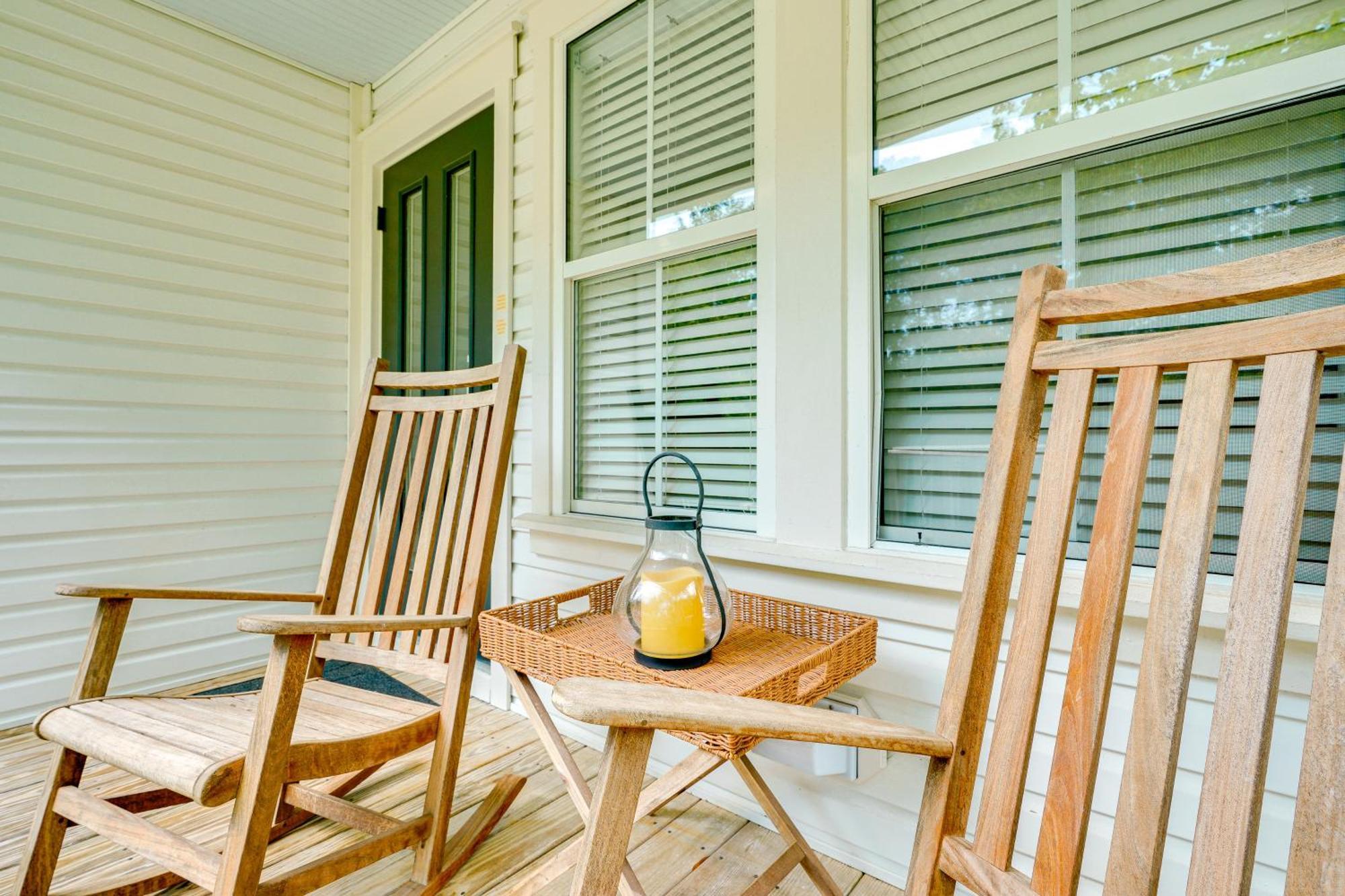 Beach House With Outdoor Shower Less Than 6 Mi To Nags Head! Manteo Exterior photo