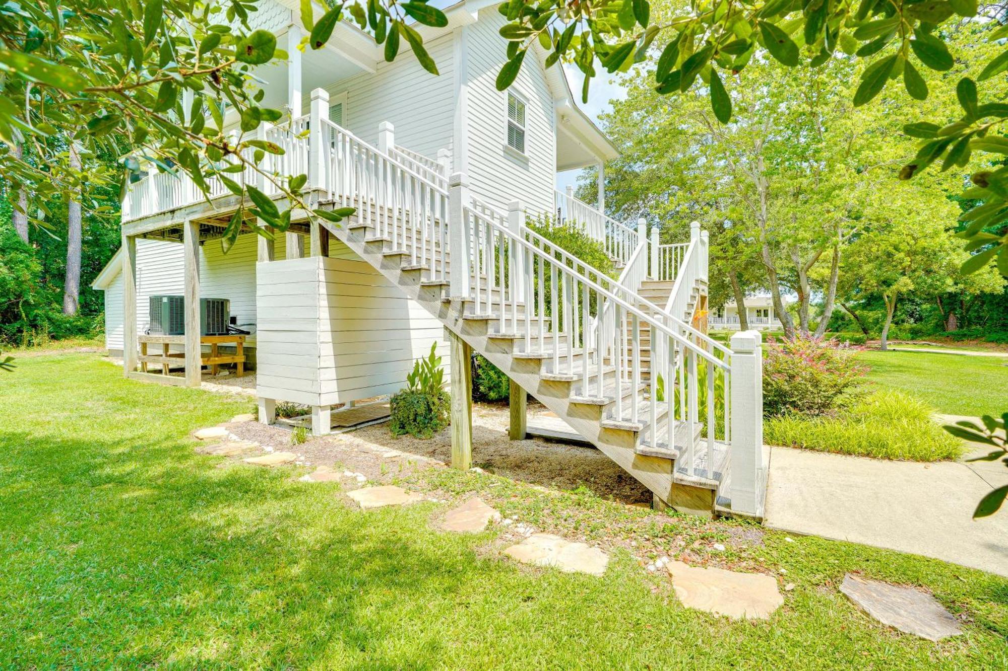 Beach House With Outdoor Shower Less Than 6 Mi To Nags Head! Manteo Exterior photo