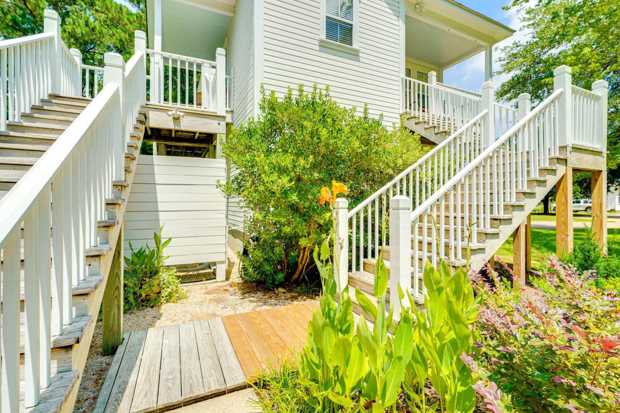 Beach House With Outdoor Shower Less Than 6 Mi To Nags Head! Manteo Exterior photo