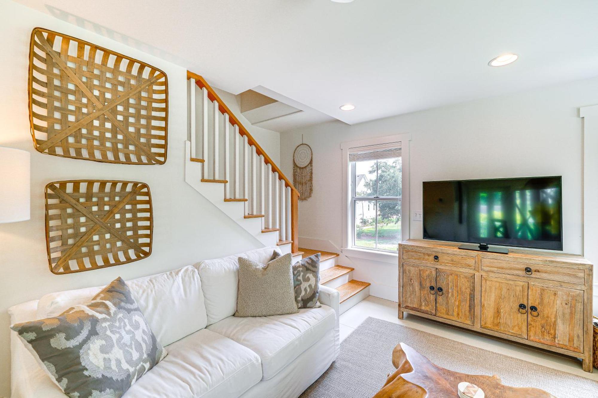 Beach House With Outdoor Shower Less Than 6 Mi To Nags Head! Manteo Exterior photo